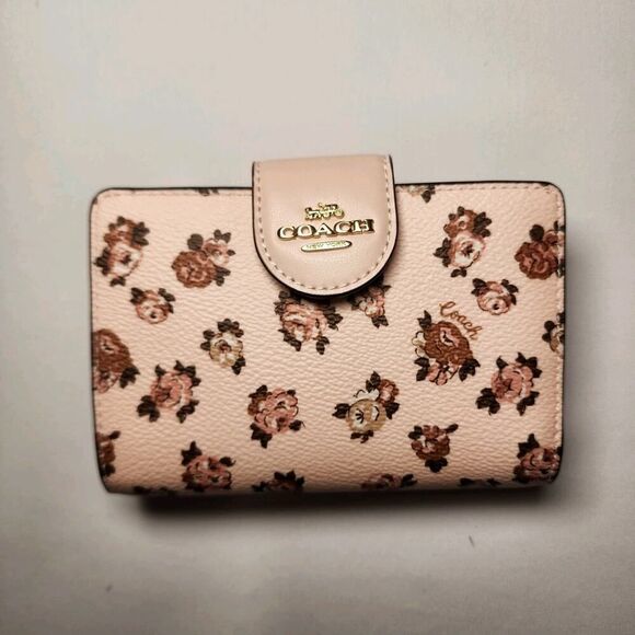 NWT Coach CZ343 Medium Corner Zip Wallet Rosette Floral Pink Canvas Compact - Picture 1 of 4